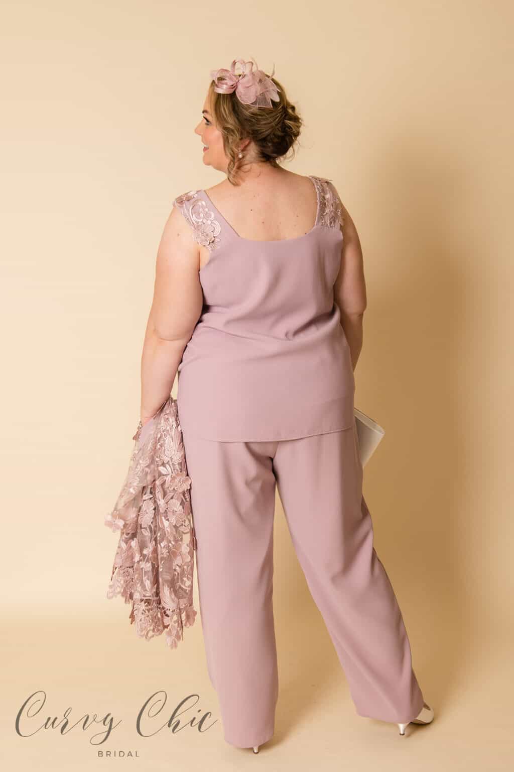 Daphne plus size trouser suit 6 Daphne back jacket off