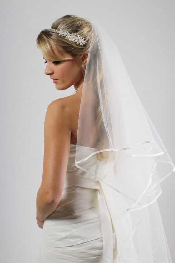 Ribbon_Wedding_Veil_AR003.jpg Ribbon_Wedding_Veil_AR003.jpg