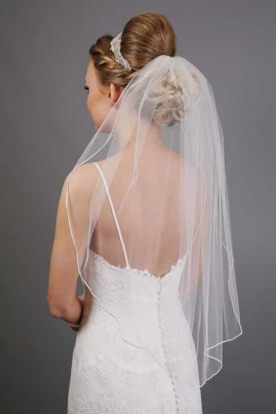 ac001_cord_weddingveil_fu__sized-1.jpg
