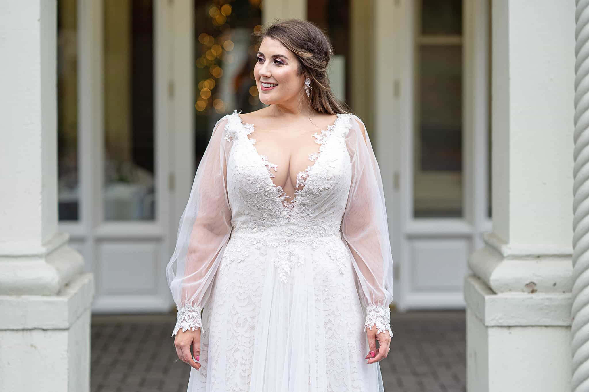 Beluchy plus size wedding dress long sleeves crop lace studio levana Belfast Beluchy plus size wedding dress long sleeves crop lace studio levana Belfast