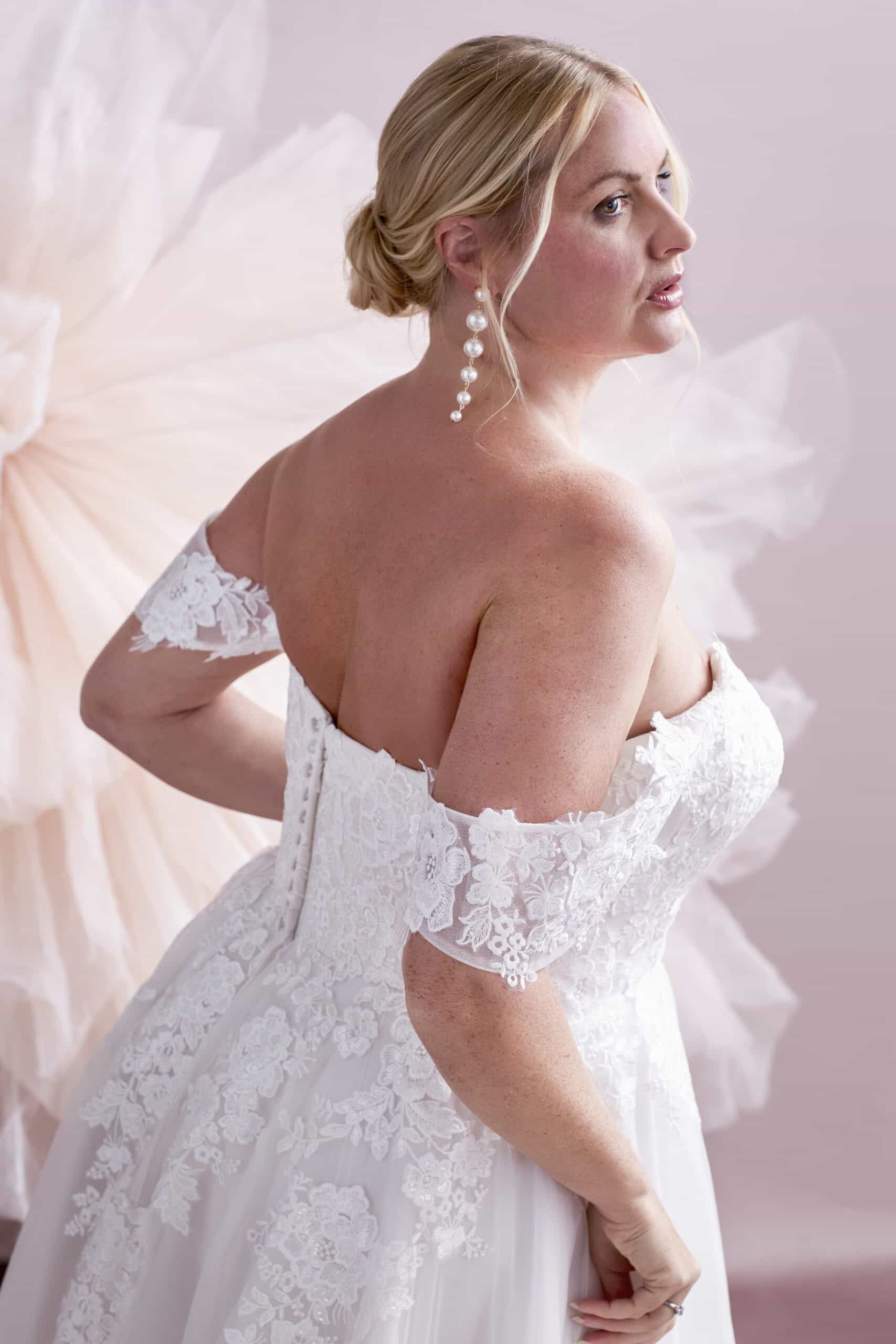 MG203-iv-shell-3 Lara