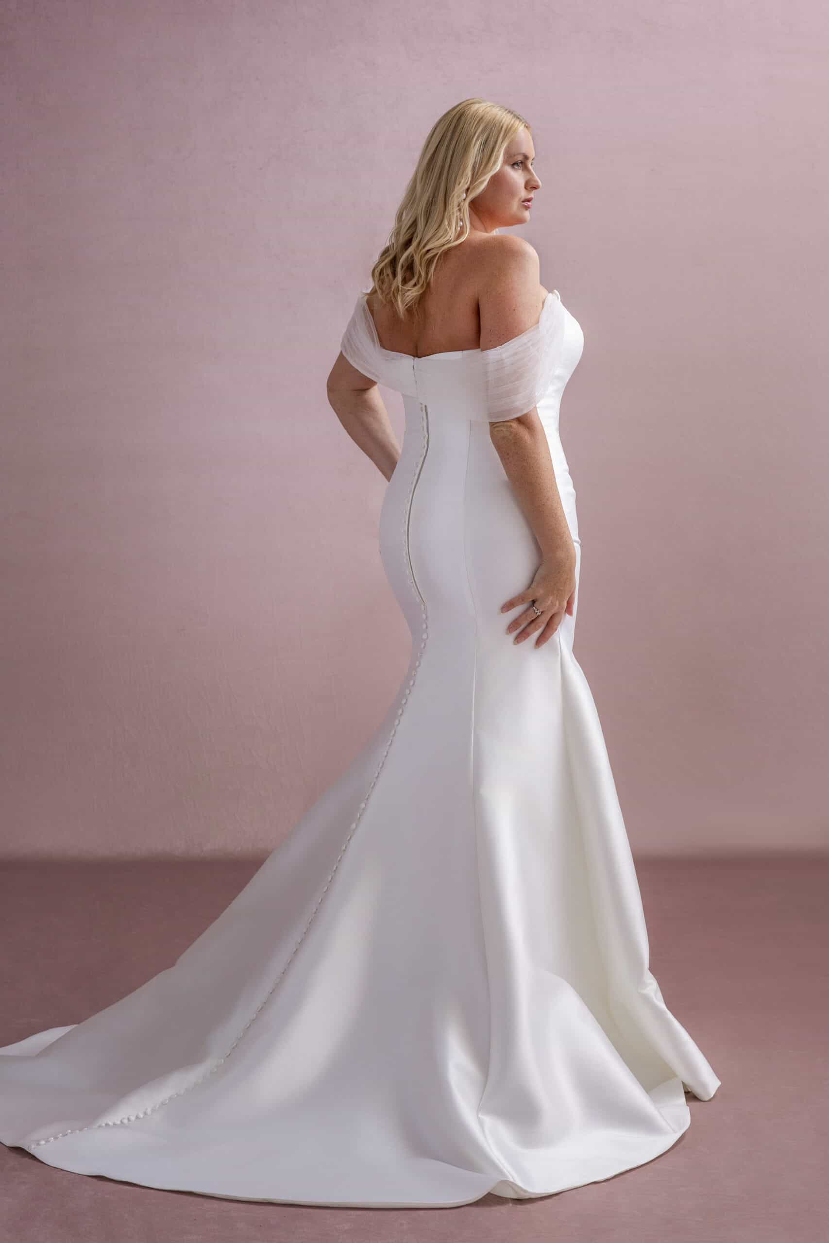 MG204 Alessandra 2 MG204 Alessandra 2